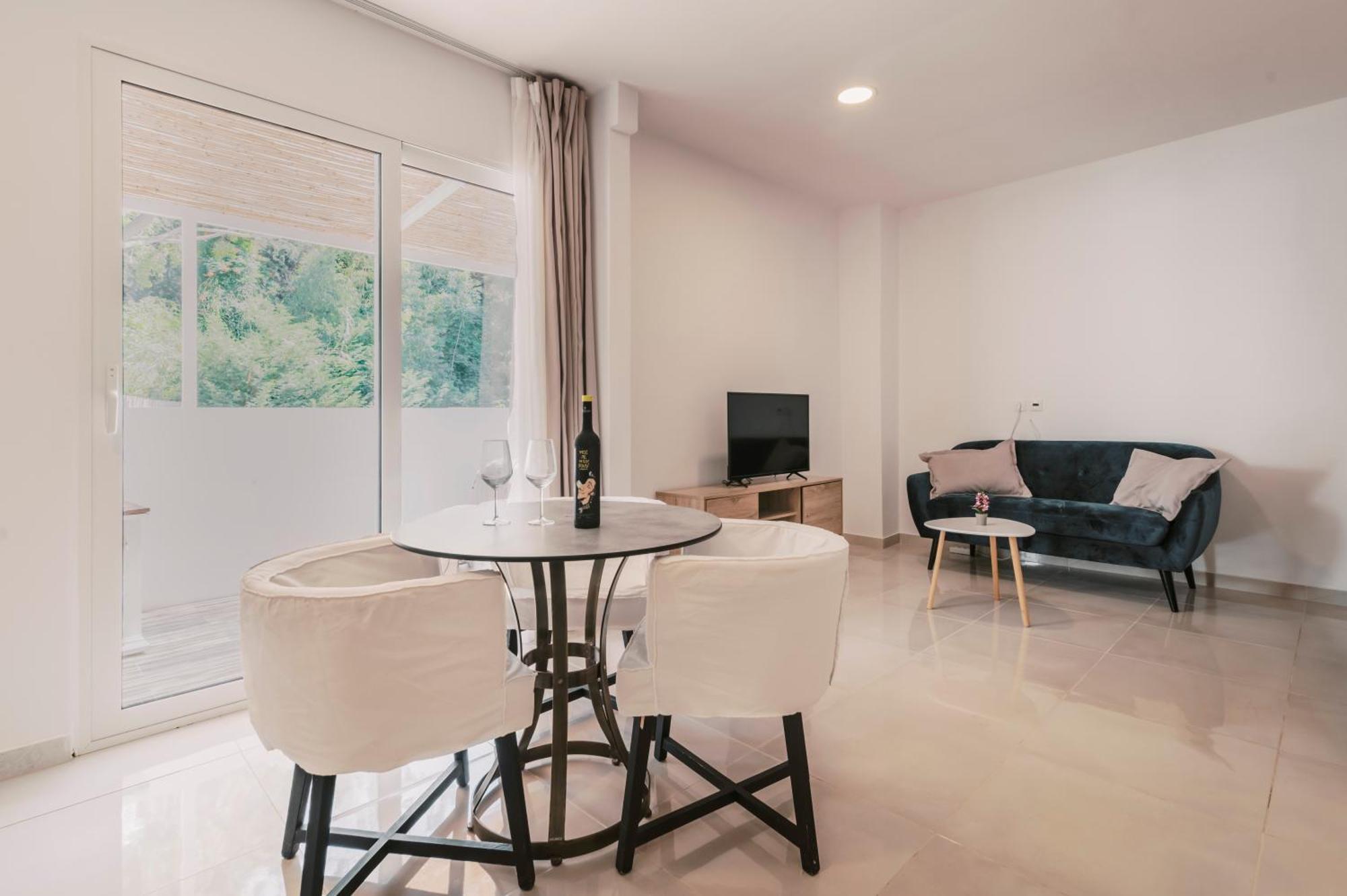 Bamboo Hotel Lalyssos